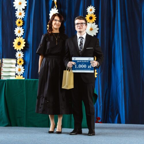 Nagrodzeni Absolwenci