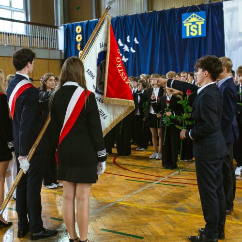 PIERWSZAKI OFICJALNIE STASZICAKAMI! 🌹🎓